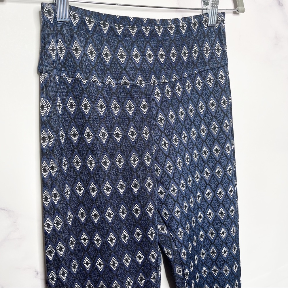 FARM Rio Diamond Print Flared Trouser Pant - Picture 4 of 10